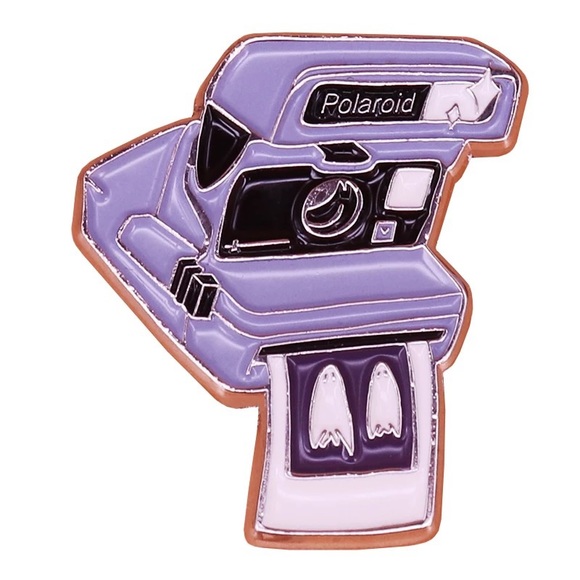 Jewelry - Beetlejuice Polaroid No Feet Ghost Enamel Pin